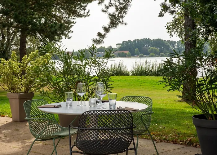 Western Du Dunkerque- Restaurant Ouvert 7/7 Midi Et Soir 3* 艾姆波茨卡佩尔