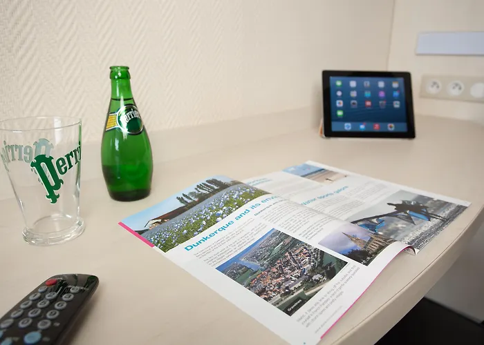 Western Du Dunkerque- Restaurant Ouvert 7/7 Midi Et Soir 酒店