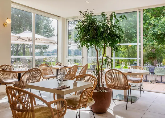 Western Du Dunkerque- Restaurant Ouvert 7/7 Midi Et Soir 3* 艾姆波茨卡佩尔