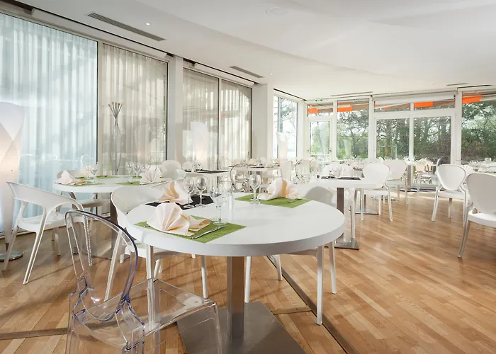 酒店 Western Du Dunkerque- Restaurant Ouvert 7/7 Midi Et Soir